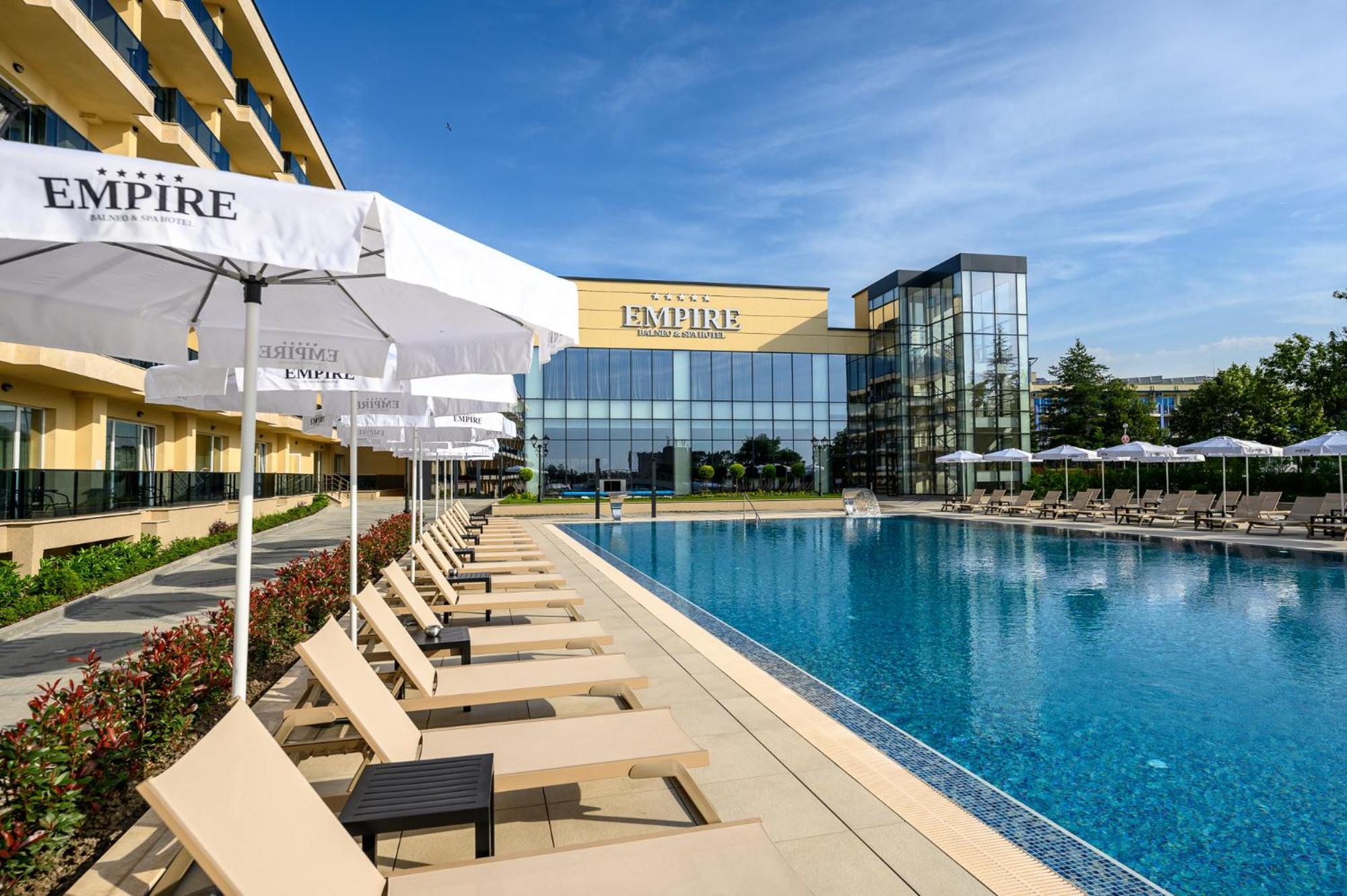 Empire Balneo & Spa Hotel Hisarya Extérieur photo
