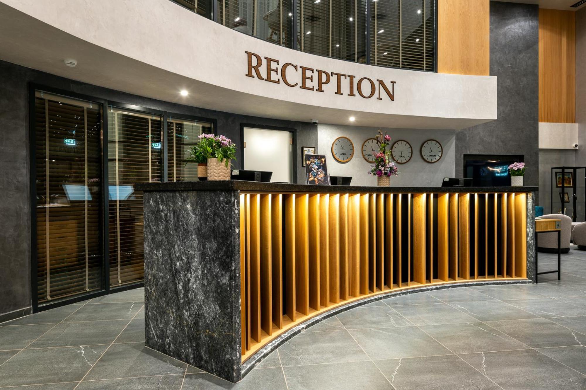 Empire Balneo & Spa Hotel Hisarya Extérieur photo